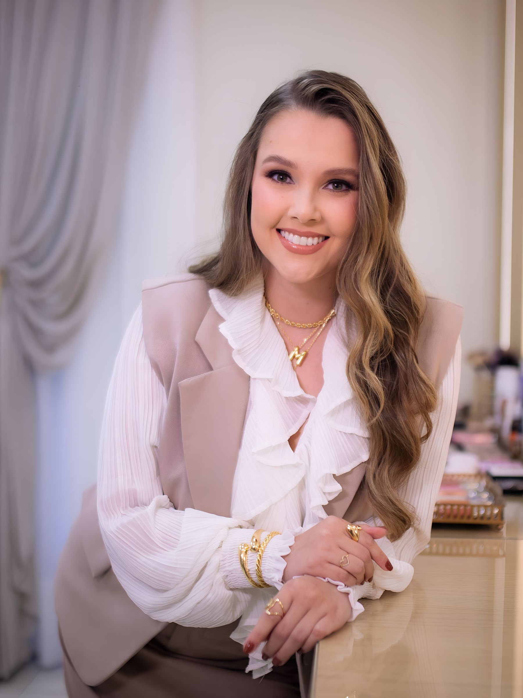 Maria Paula sorrindo